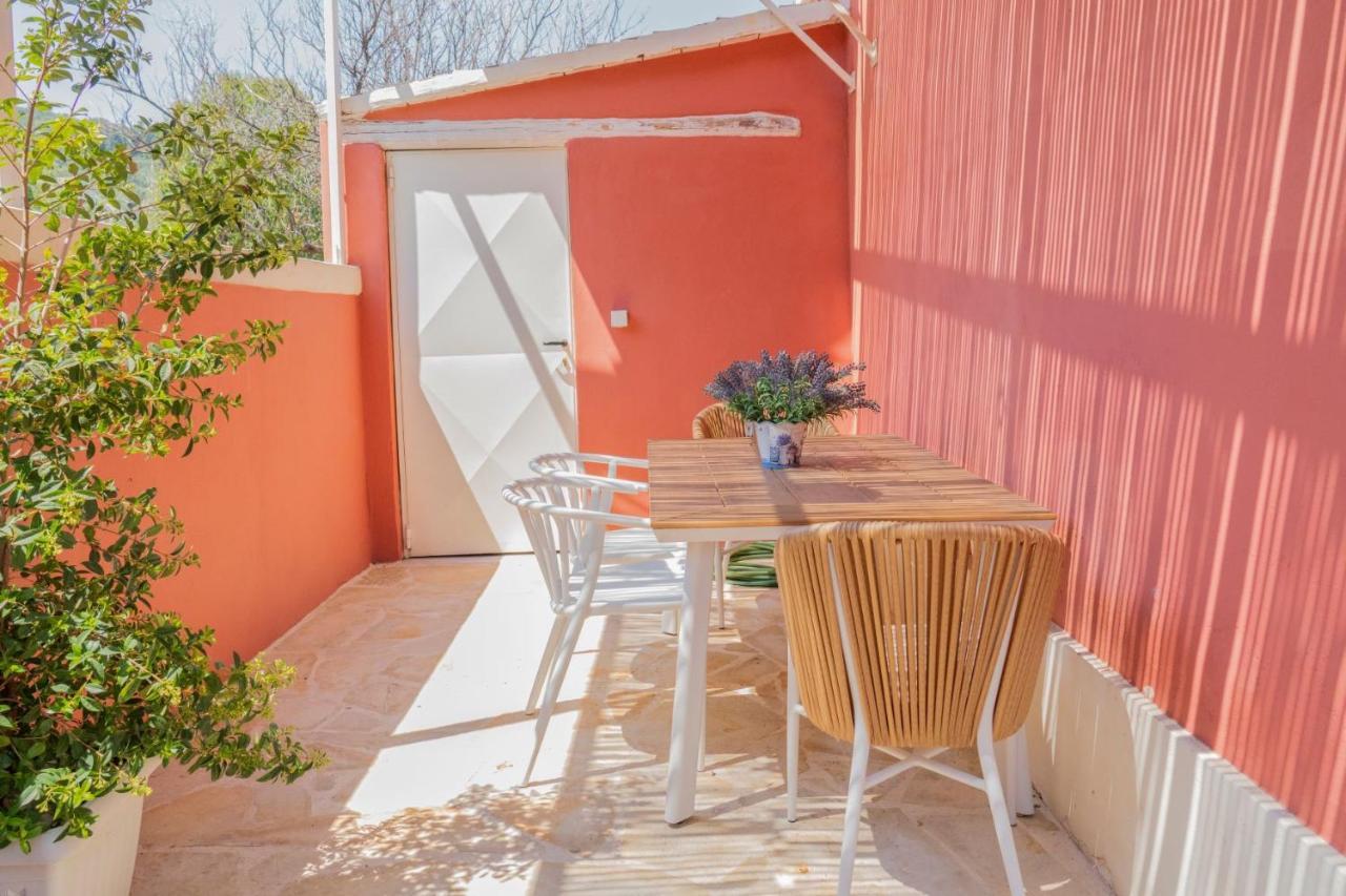 Lefko'S House- Contemporary, Fully Renovated House Villa Касиопи Екстериор снимка